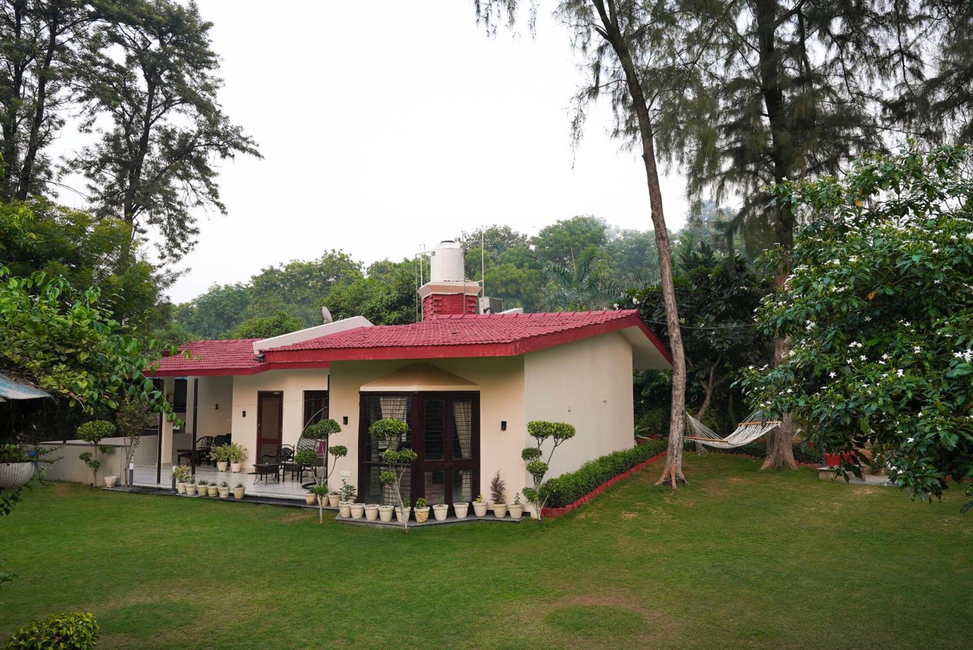 Farm The Retreat - With Private Pool Villa Manesar Exterior foto