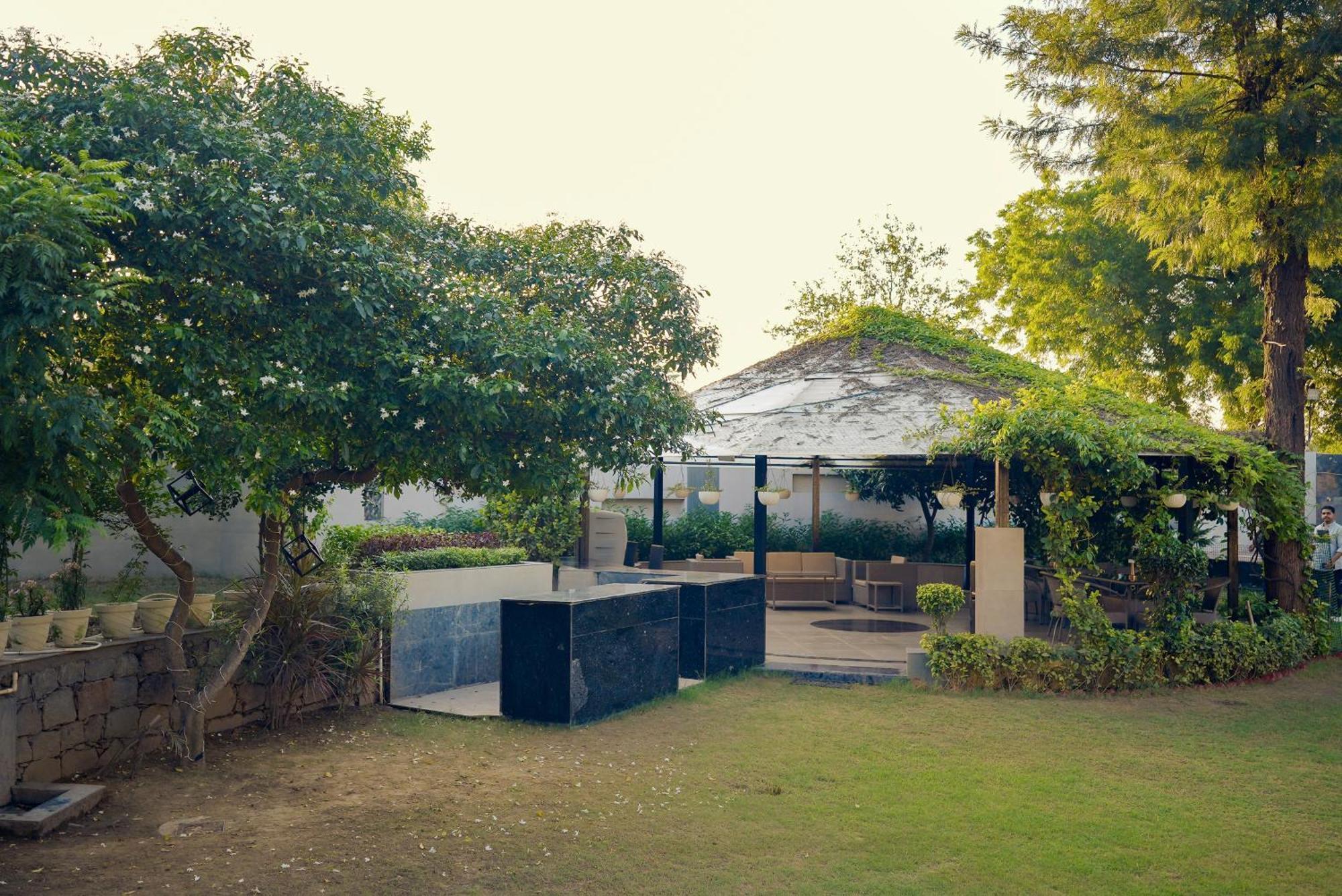 Farm The Retreat - With Private Pool Villa Manesar Exterior foto